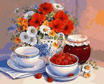 Малинка, варенье и букетик цветов